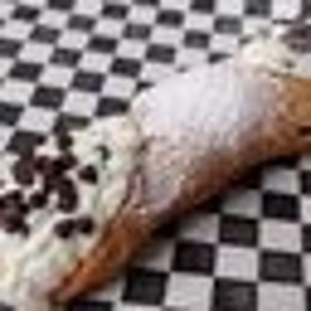 Cannoli.